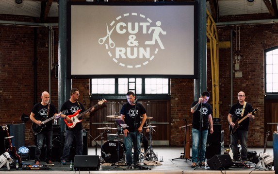 Cut & Run perform in 2018 at the Roundhouse, Derby. 