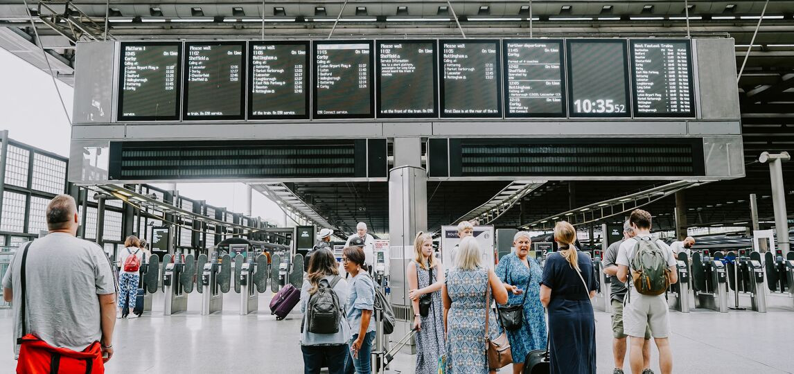 st pancras station boards